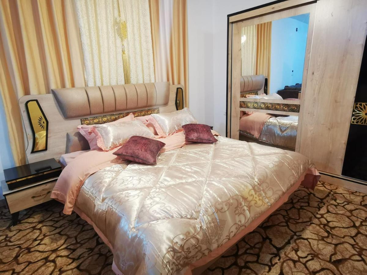 Karam Hotell Madaba Eksteriør bilde