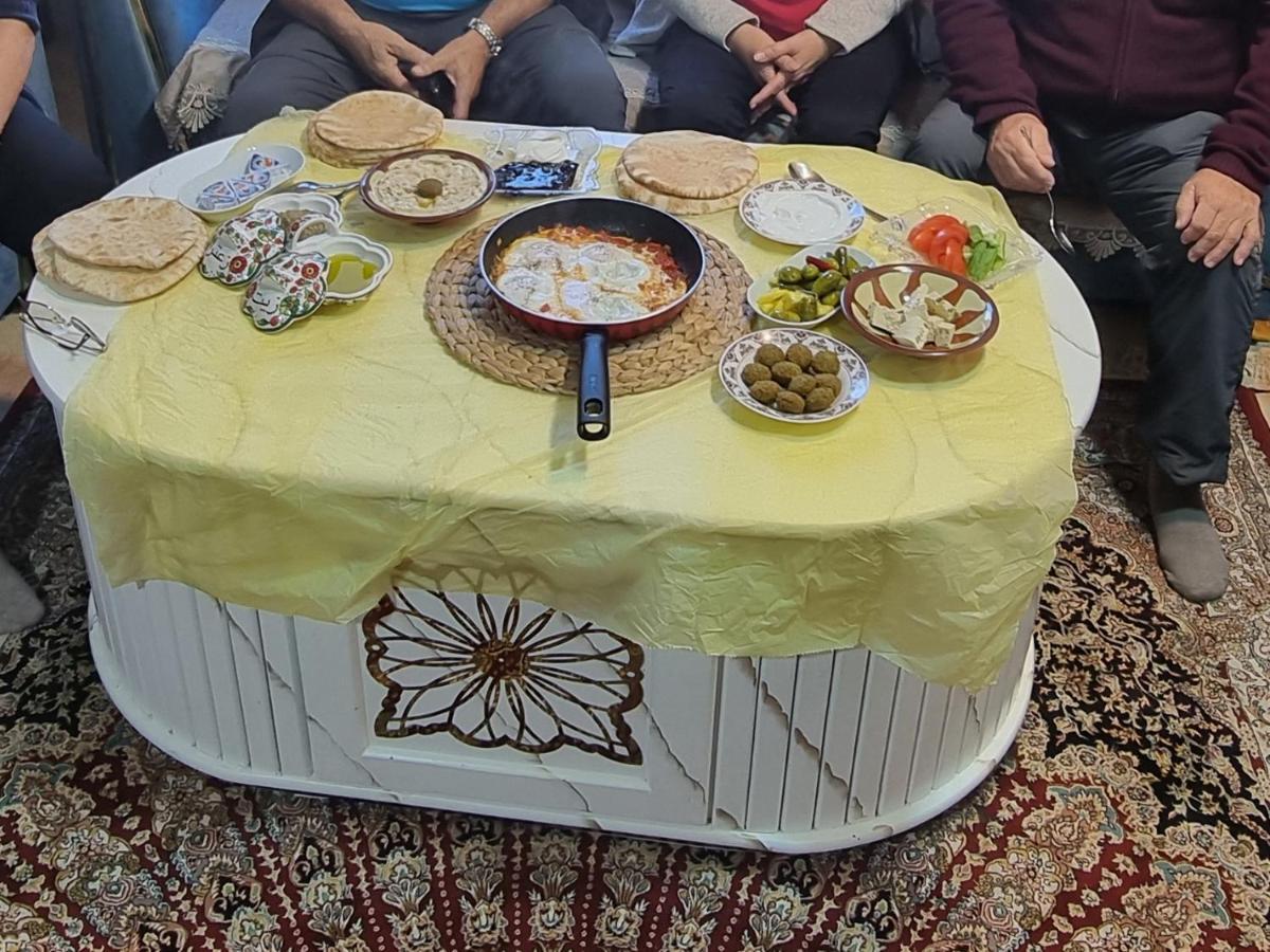 Karam Hotell Madaba Eksteriør bilde
